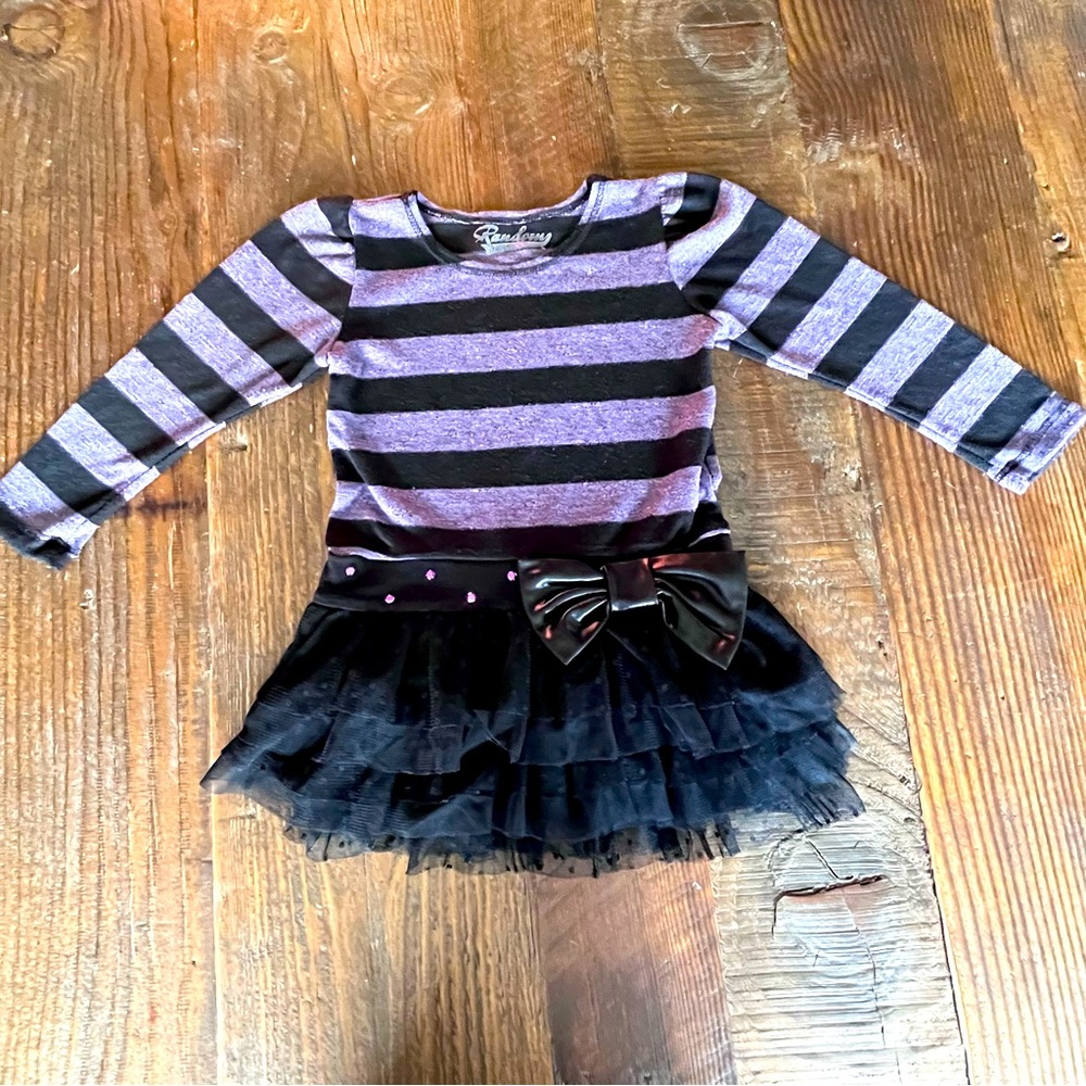 Random Hearts Long Sleeve Dress.  Purple / Black Size 3.